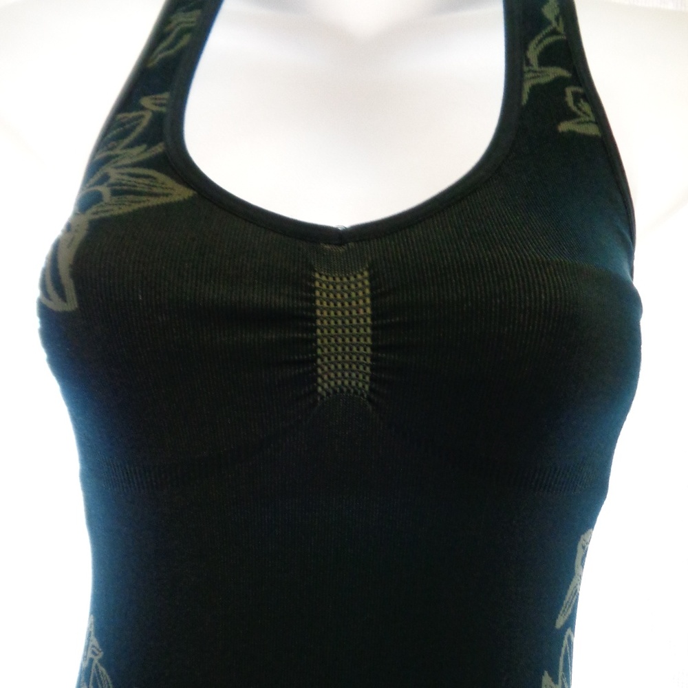 CUTE REEBOK X BACK ATHLETIC TANK